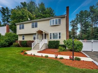 212 Fox Hill Rd, Burlington, MA 01803