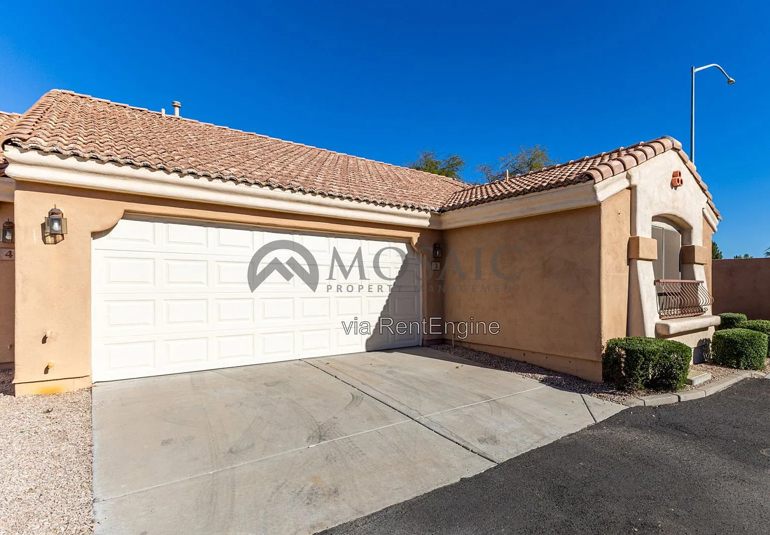 3 bed, 2.0 bath, 1319 sqft, $1,775 — Photo 3
