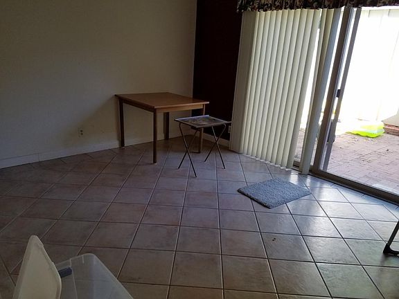 4th image of 1013 Cumberland Pl