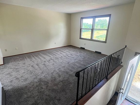 3rd image of 4222 Dexter Ave