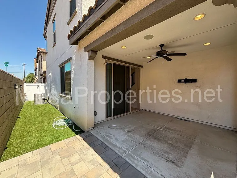 998 Rodeo Rd — Photo 21