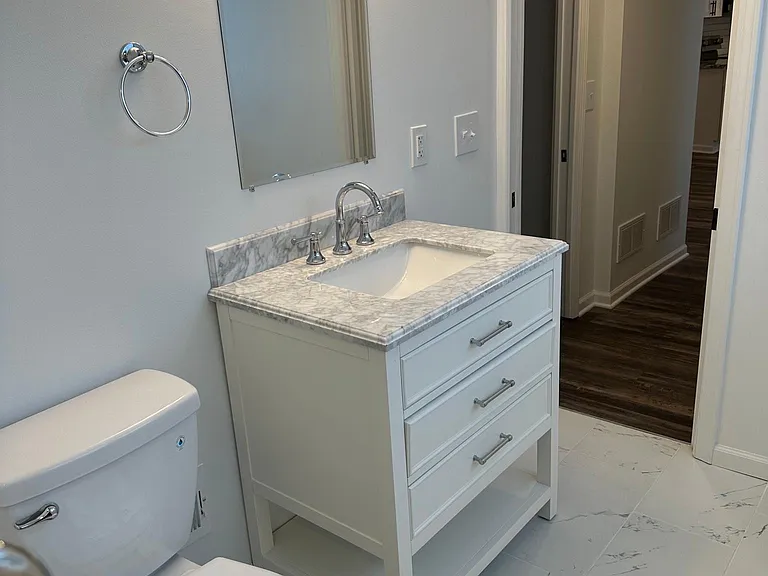 4806 Winterset Dr — Photo 12