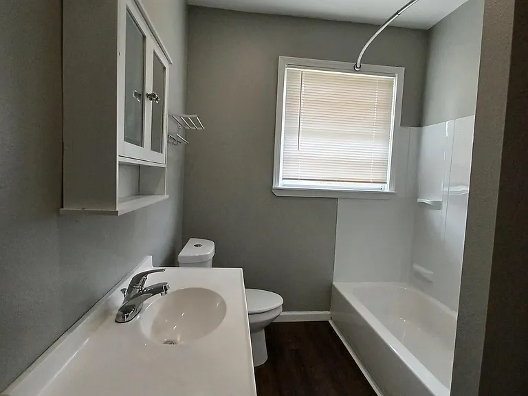 2405 Laurel St #3 — Photo 6