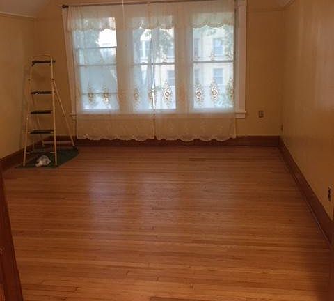 3rd image of 6038 N Paulina St