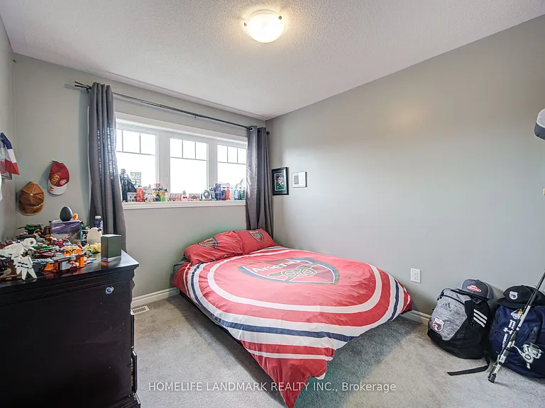 106 Barkerville Dr — Photo 21