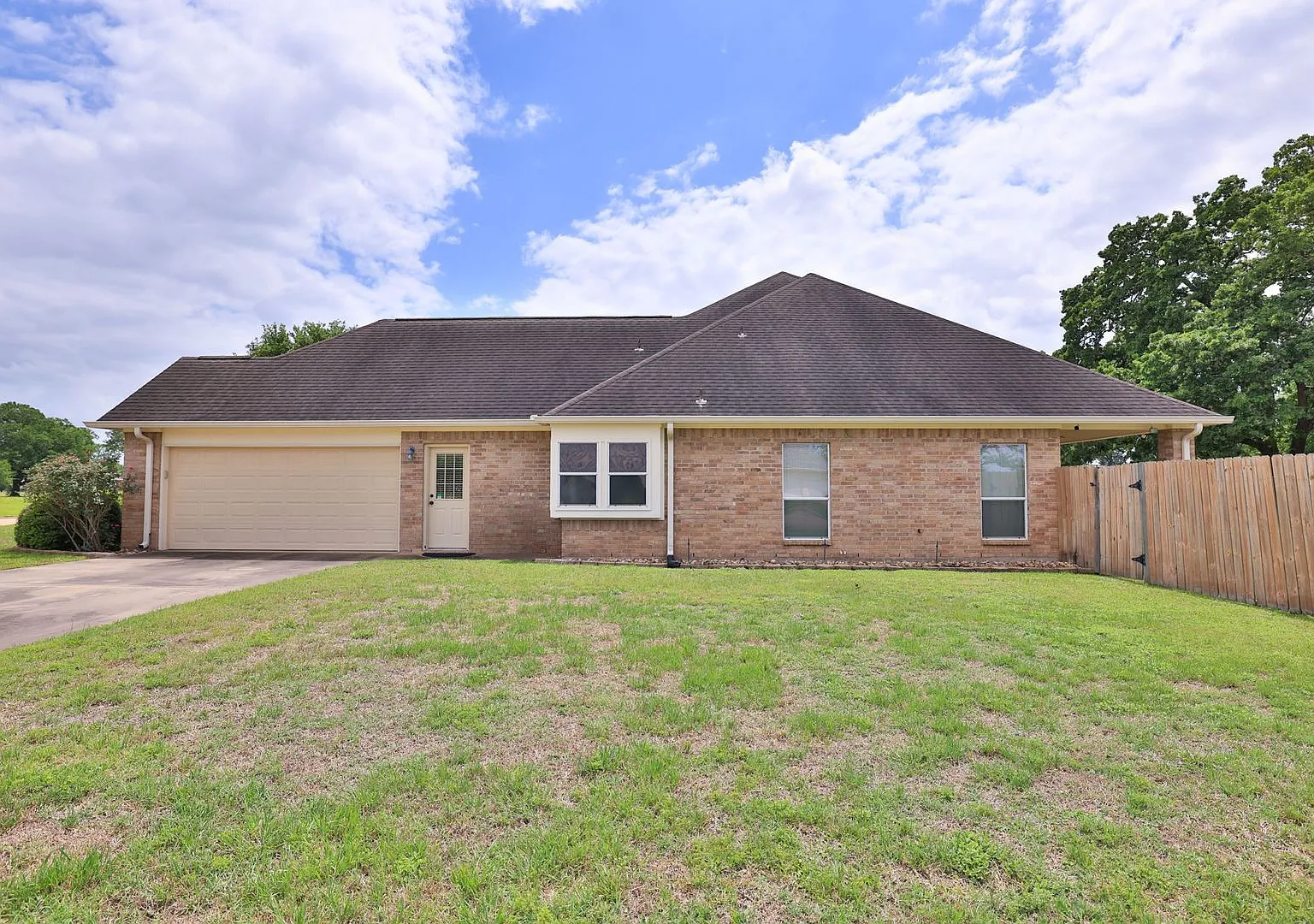Stunning Home on 1/2 an Acre for Lease | 3 Bed, 2 Bath | 2,269 Sq Ft | Legendary Oaks Community | — Photo 3