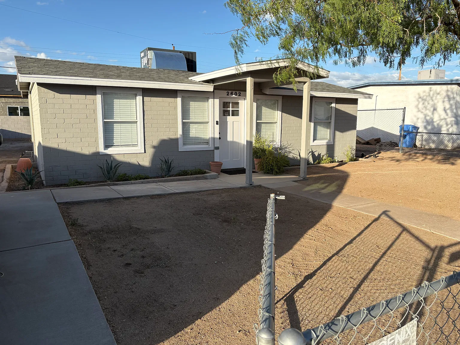 2 bed, 864 sqft, $1,700 — Photo 2