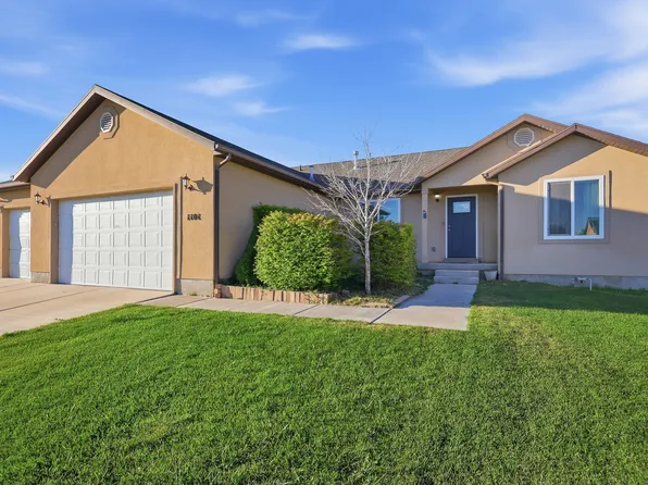 1101 E Searle Ln N, Eagle Mountain, UT 84005