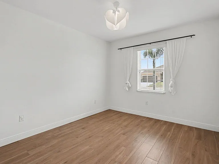 1396 Potenza Dr — Photo 12