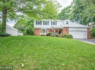 8010 Langbrook Rd, Springfield, VA 22152