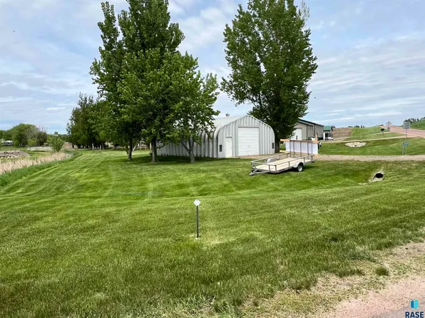 23675 461 Street Ave, Wentworth, SD 57075