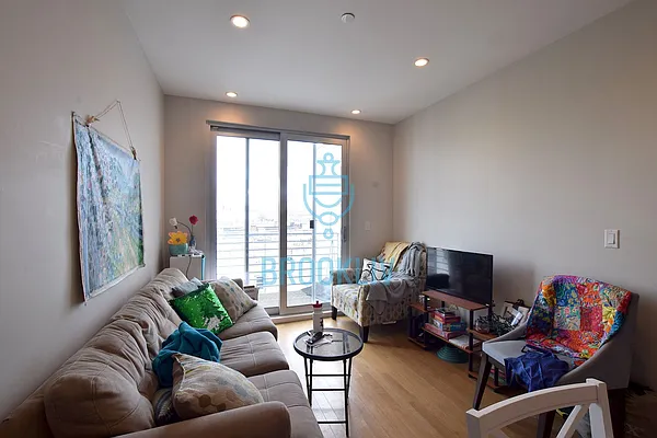 Rented by null | media 21