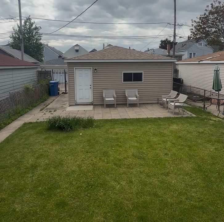 2nd image of 4736 S Campbell Ave