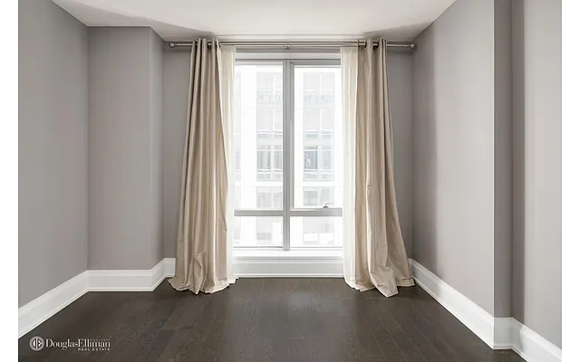 Rented by Douglas Elliman | media 7