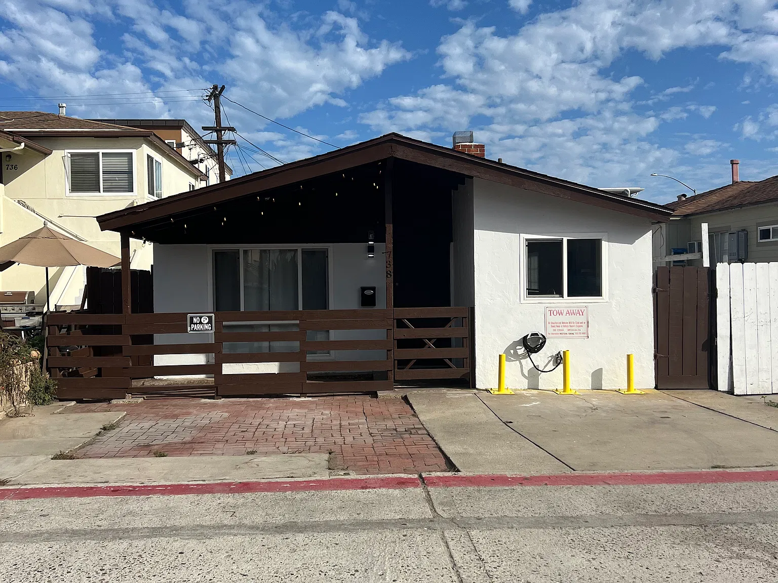 738 Santa Barbara Pl — Photo 1