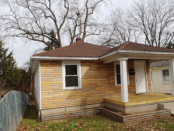2nd image of 3504 Le Juene Dr