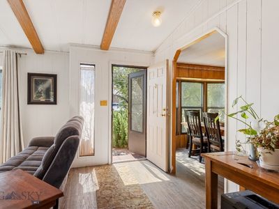 585 Warner Ln, Belgrade, MT, 59714