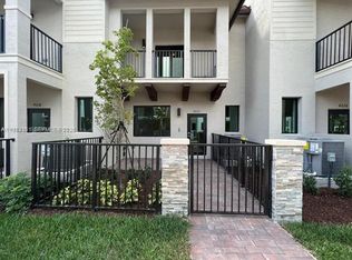 4622 NW 83rd Path #TOWNHOUSE 4622, Miami, FL 33166