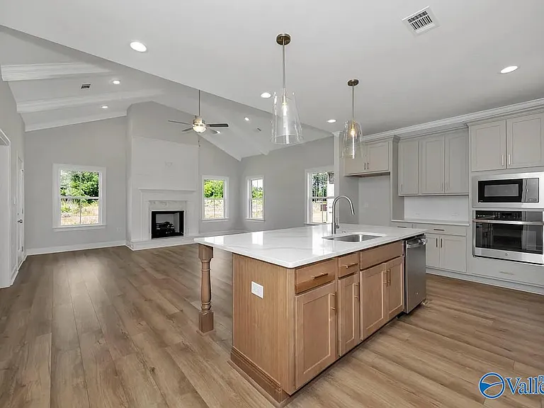 16535 Hamilton Pl — Photo 4