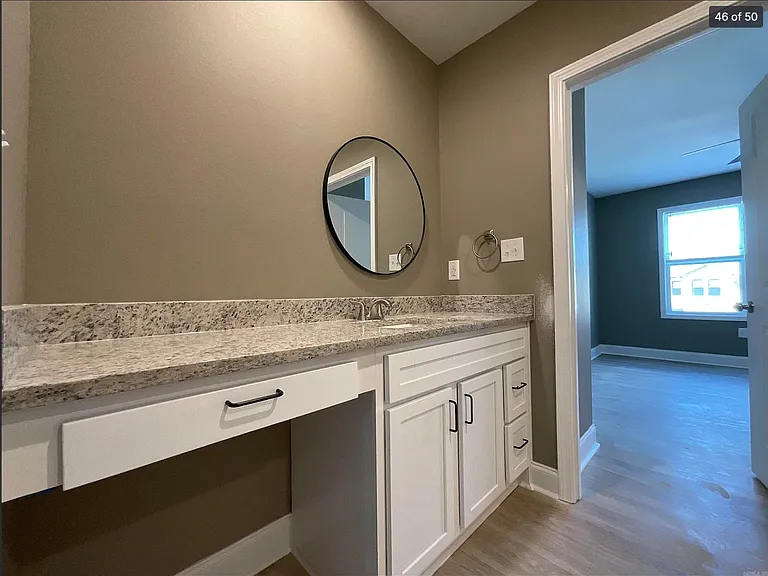 401 & 403 E Center St #401 — Photo 19