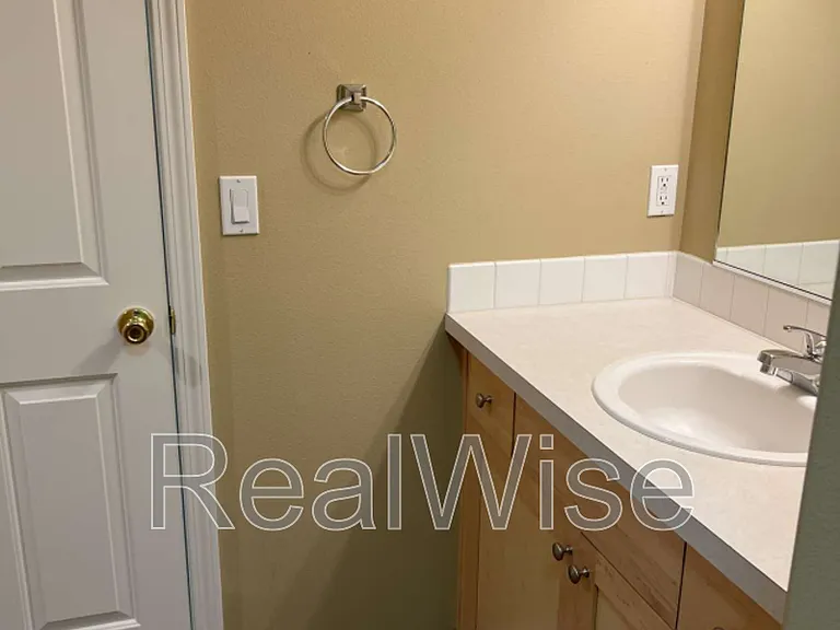 20611 Daisy Ln — Photo 13