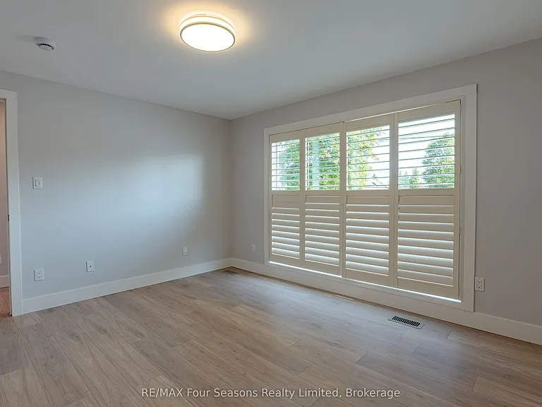 9811 Beachwood Rd — Photo 9