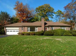 40 Woodside Dr, Orange, CT 06477