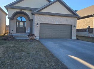 37 Stonecrest Blvd, Quinte West, ON K8R 1G3