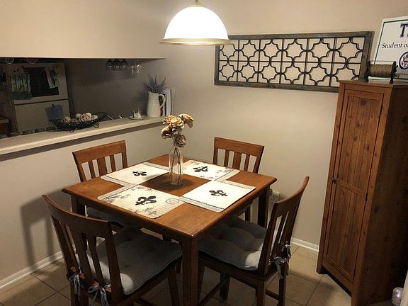 4th image of 403 Parkview Blvd Unit 403