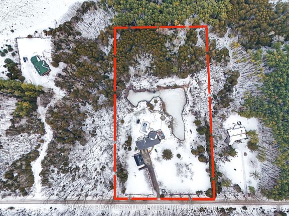 2nd image of 10457 Darkwood Rd