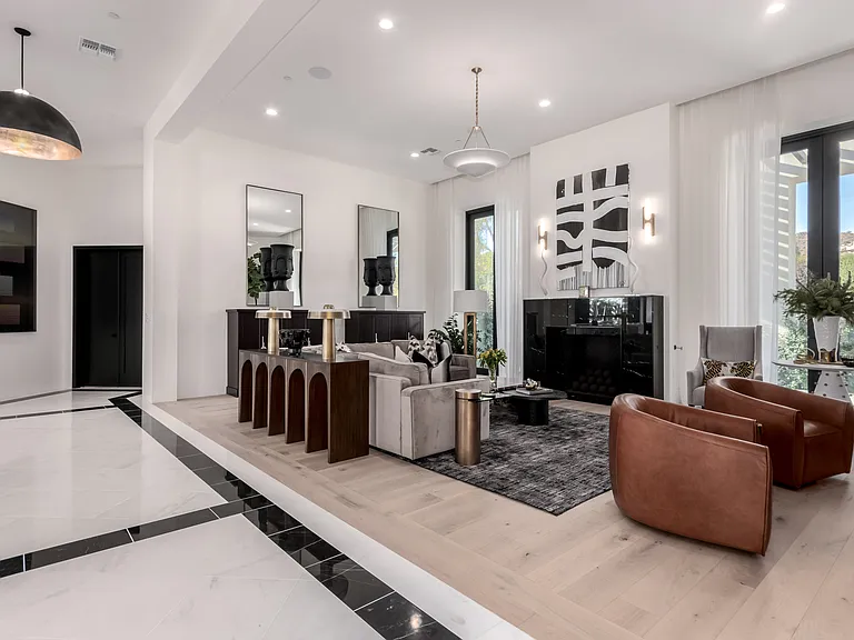 N 65th Pl — Photo 21