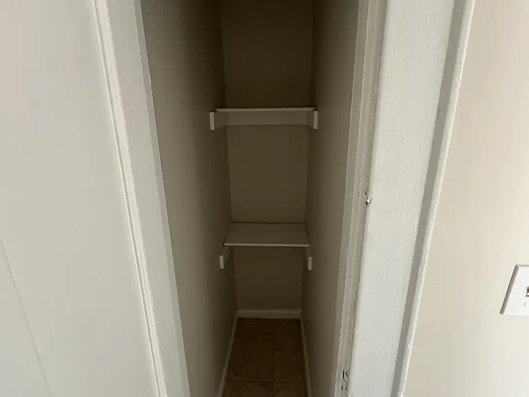 184 Norwood St #2L — Photo 6