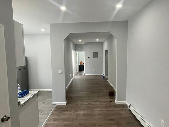 4th image of 151 Parker St APT 2