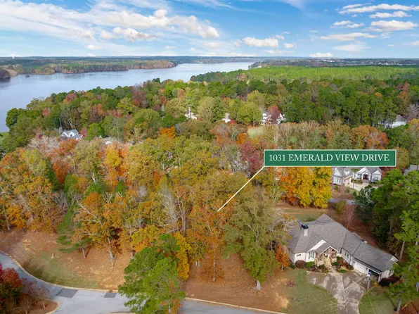 1031 Emerald View Dr #20, Greensboro, GA 30642