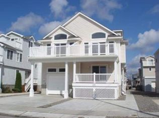 255 35th St, Avalon, NJ 08202