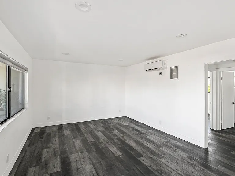 215 N Fickett St #S — Photo 7