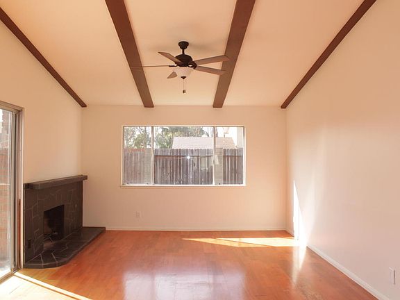 3rd image of 1881 N Croydon Ave
