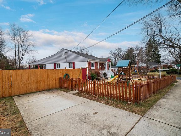 5th image of 13401 Keating St