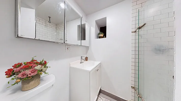 Rented by City Wide Apartments | media 13