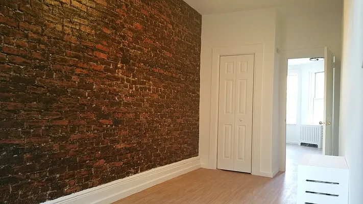 Rented by Blue Egg Realty Corp | media 52