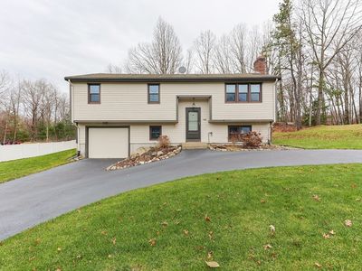 44 Montclair Dr, North Attleboro, MA, 02760
