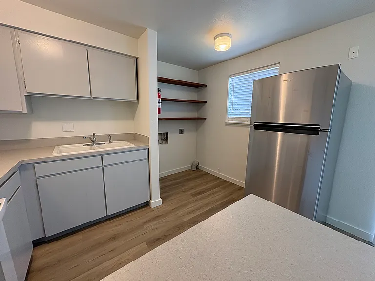 3105 W Cherry Ln #4 — Photo 5