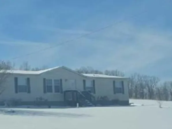 94 Holly St, Belington, WV 26250
