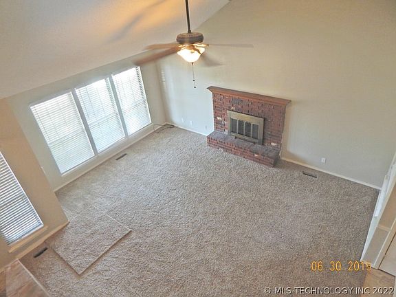 4th image of 13781 S Oak Pl