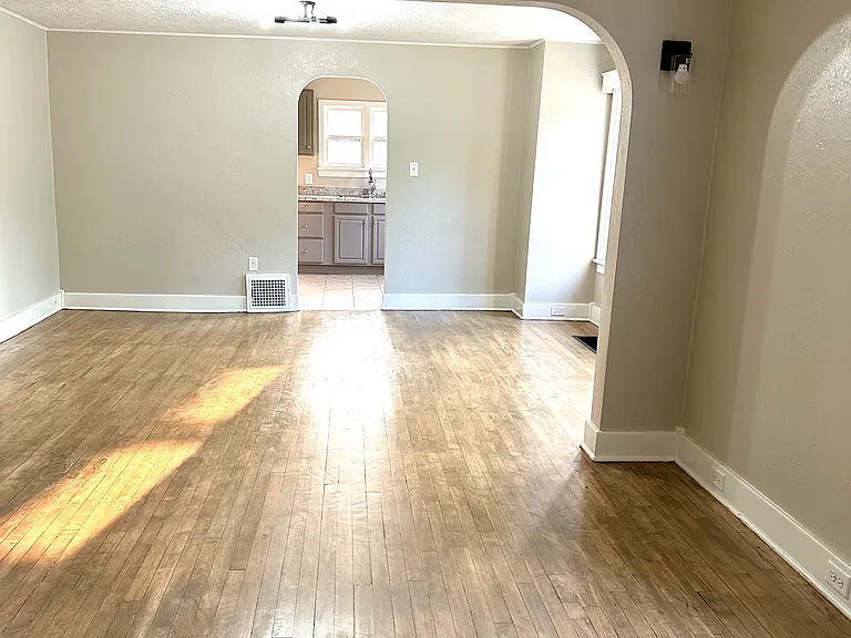 1607 McIlwraith St #1 — Photo 8