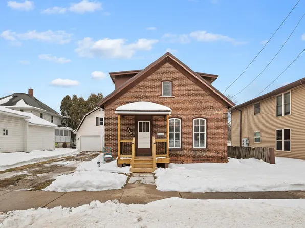 830 3rd St, Green Bay, WI 54304