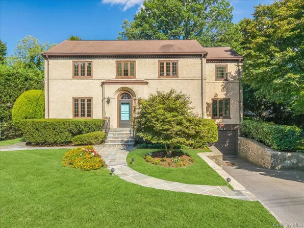 30 Seaview Avenue, New Rochelle, NY 10801