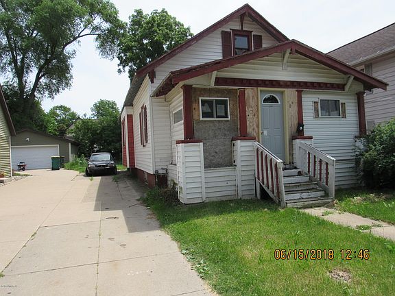 2nd image of 18 Franklin St