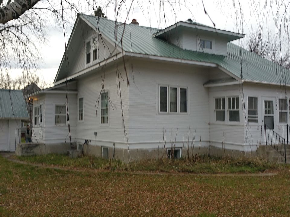 Front/Side View with Garage