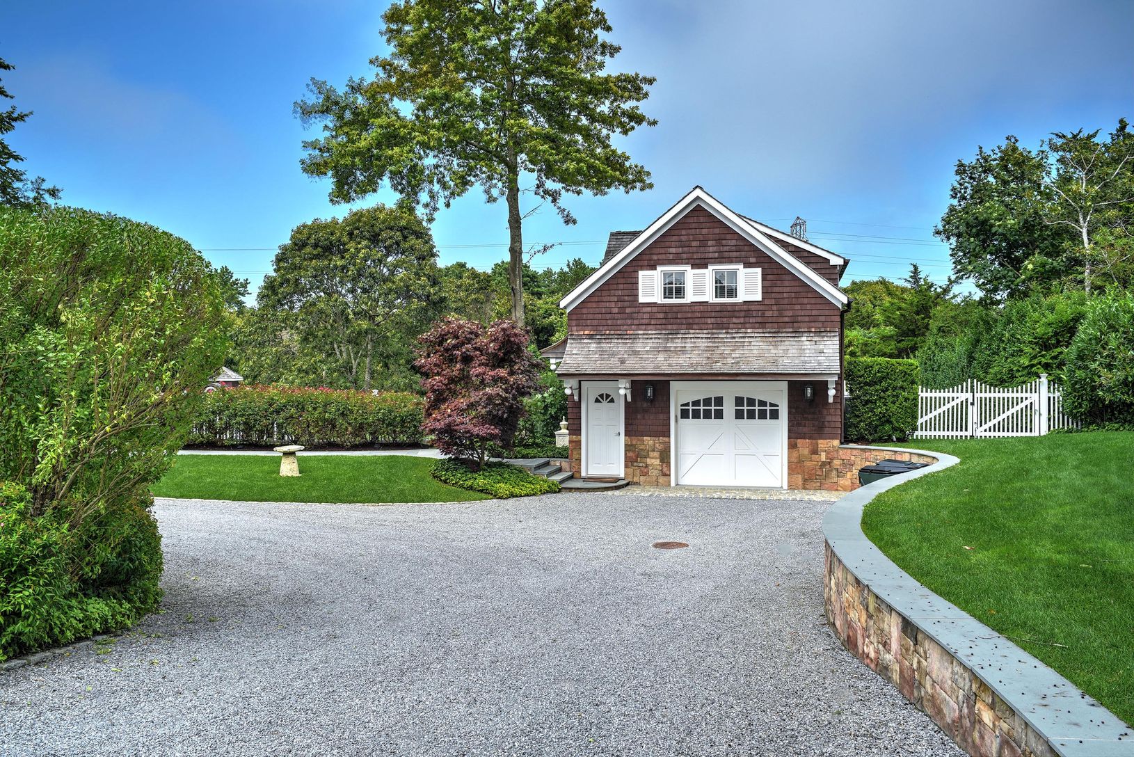 68 Ridge Rd, Southampton, NY 11968 Out East